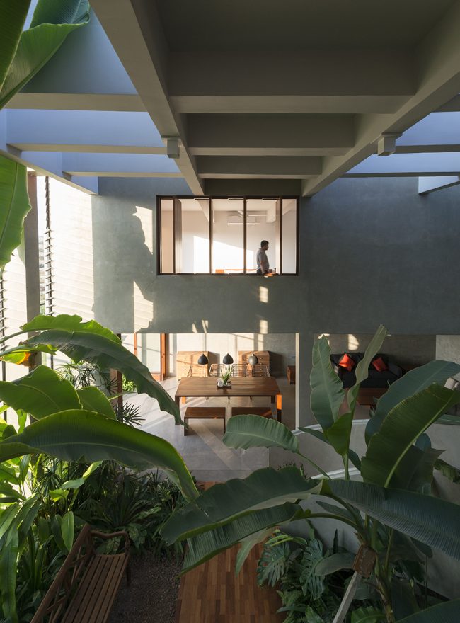 Nucleus House Malabe by Palinda Kannangara architects