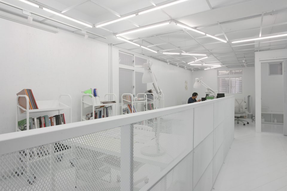 Anhe Office by Phoebe Sayswow Architects