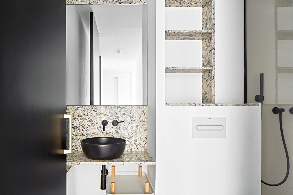 apartamento sardenya by raul sanchez architects
