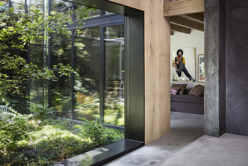 Photographers Private House by Studio David Thulstrup