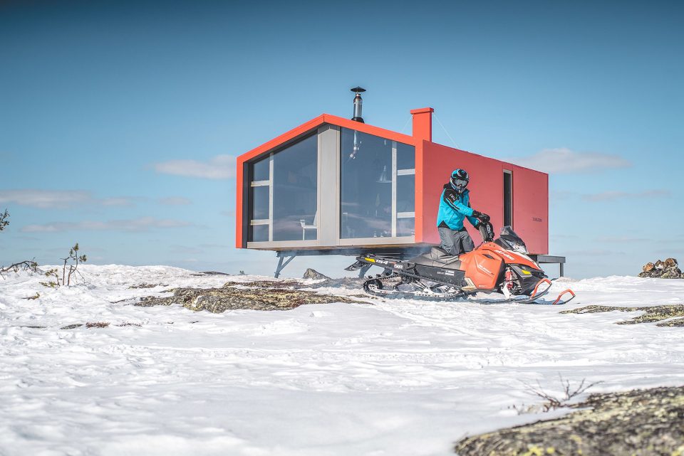 DublDom in Kandalaksha by BIO Architects