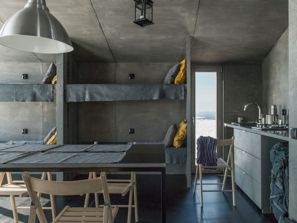 DublDom in Kandalaksha by BIO Architects