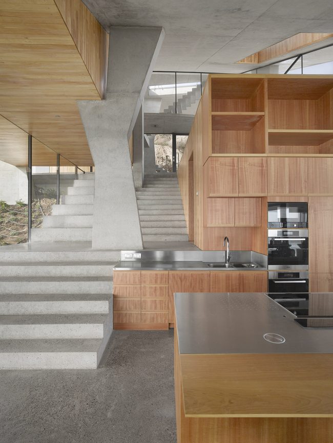 Ghat House by Max Núñez