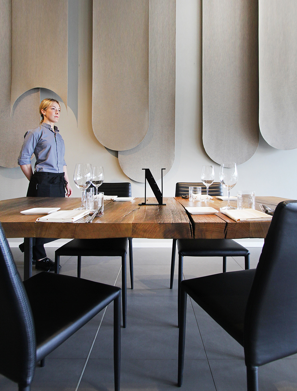 installation in nasturzio italian restaurant by francesca perani arianna foresti