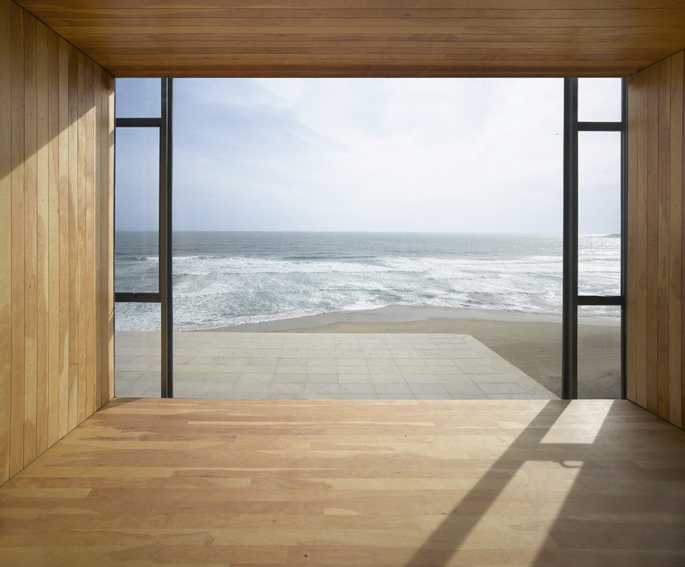 Ghat House by Max Núñez