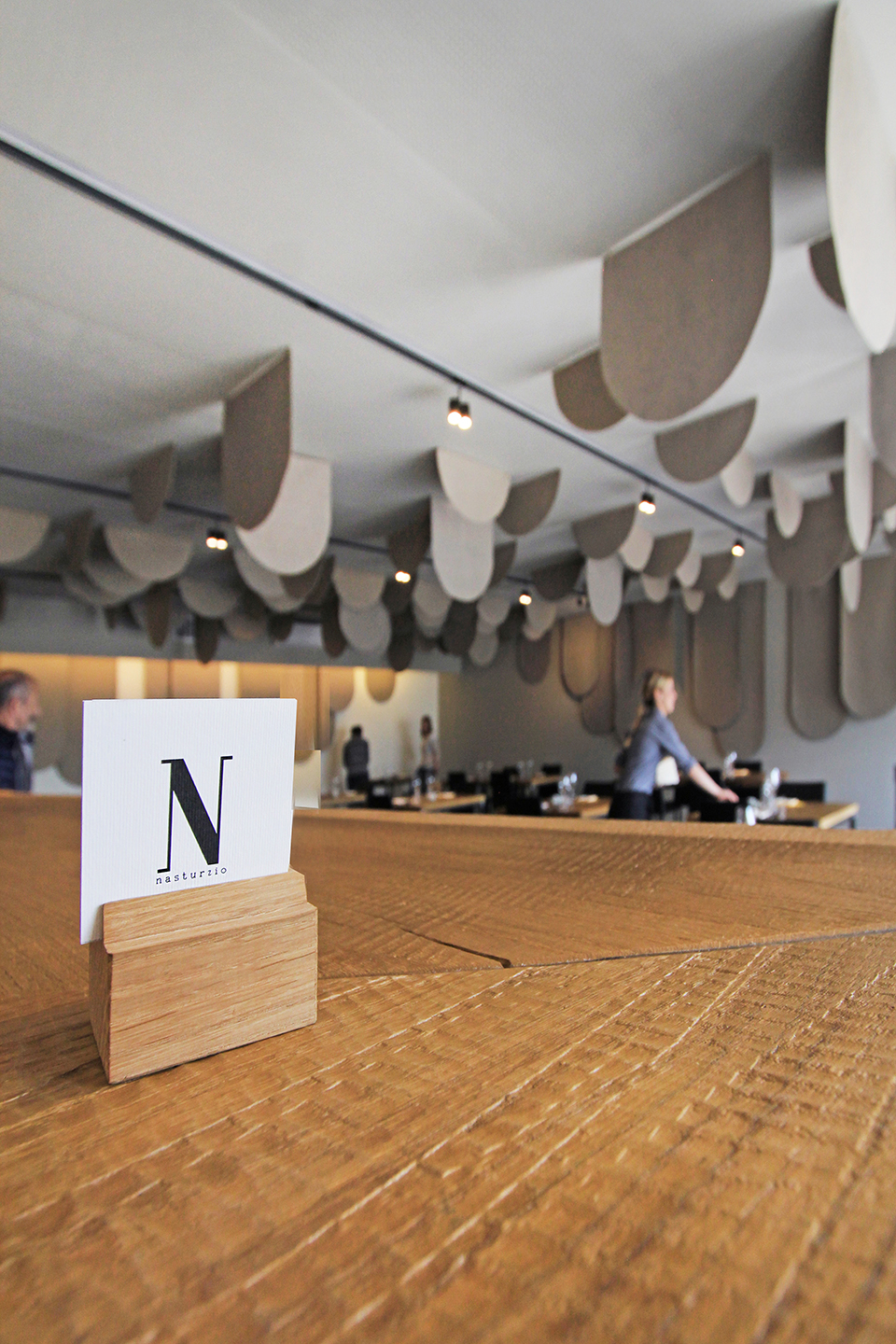 installation in nasturzio italian restaurant by francesca perani arianna foresti