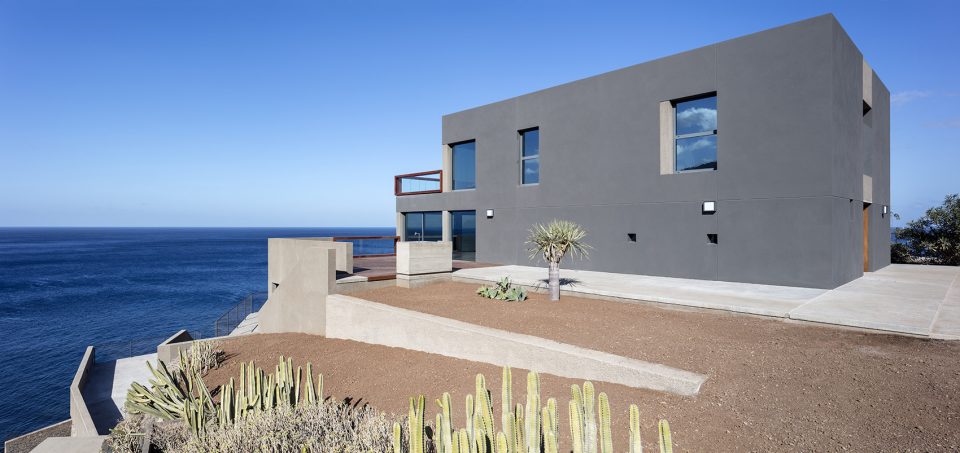House in Puerto de la Madera by Alejandro Beautell