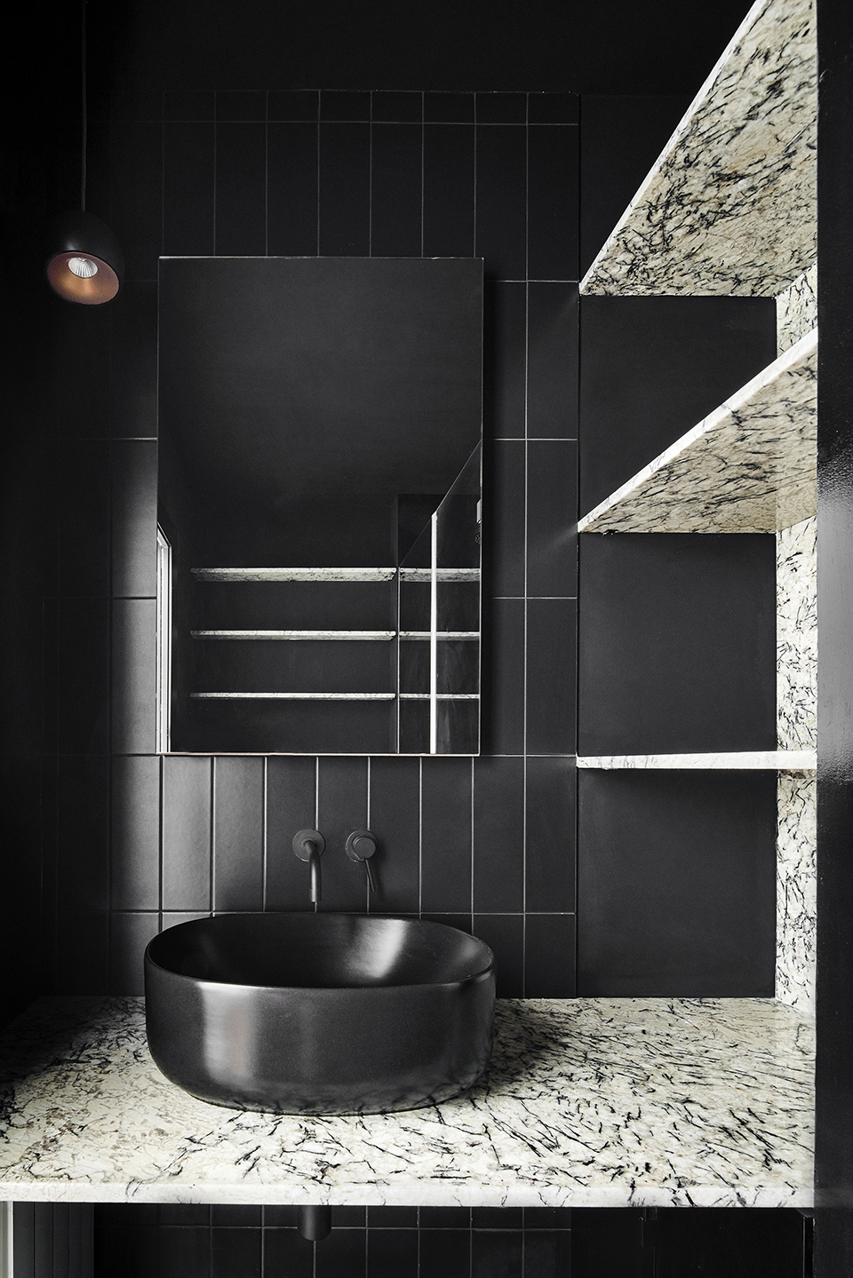 apartamento sardenya by raul sanchez architects