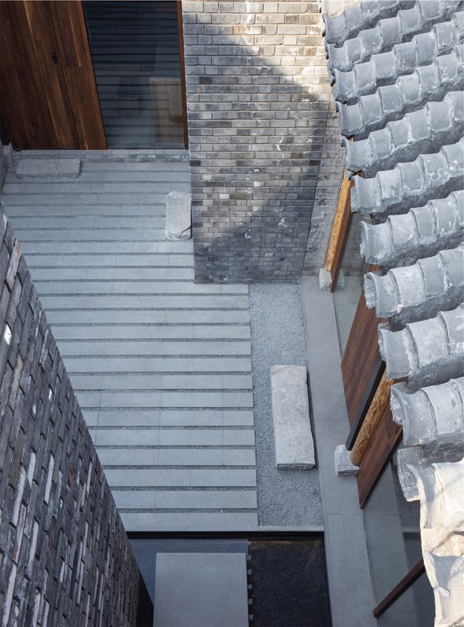 Beijing Bai TaSi Hutong courtyard house renovation by B.L.U.E. Architecture Studio
