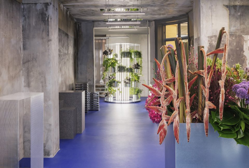 TABLEAU flower shop by Studio David Thulstrup