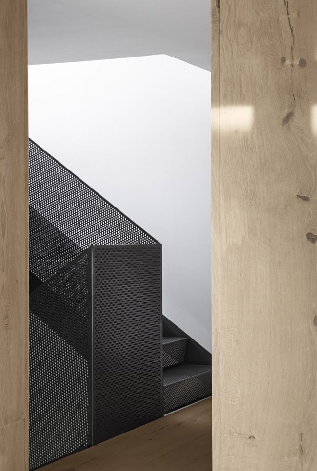 Photographers Private House by Studio David Thulstrup