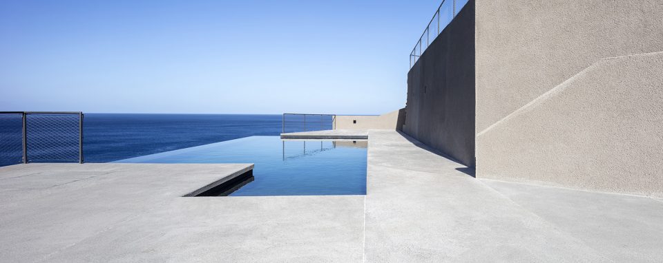 House in Puerto de la Madera by Alejandro Beautell