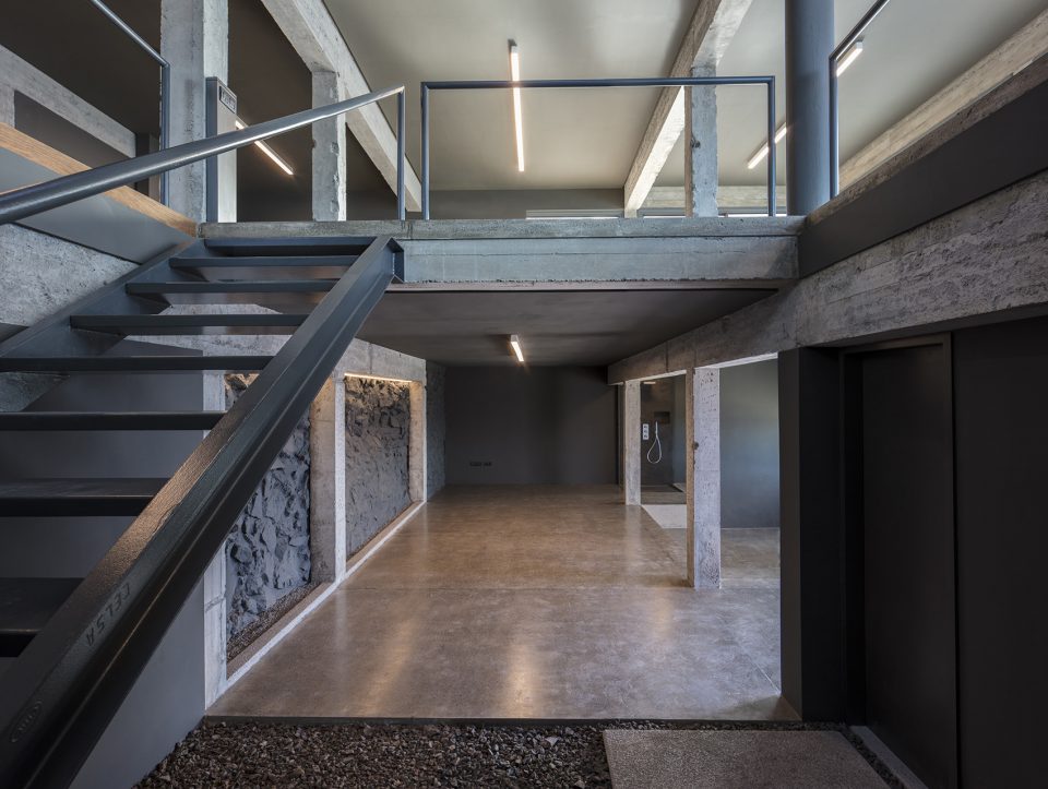 House in Puerto de la Madera by Alejandro Beautell