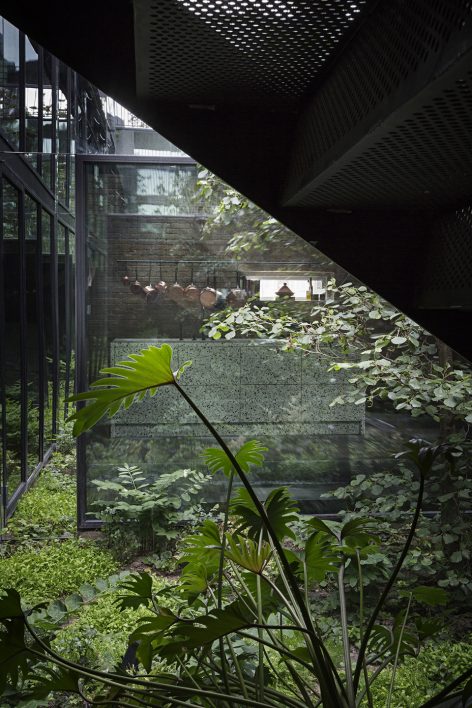 Photographers Private House by Studio David Thulstrup