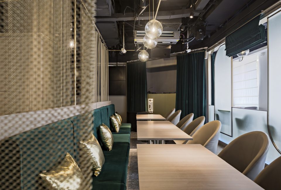 Two 8 restaurant C12