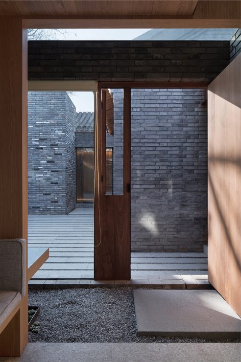 Beijing Bai TaSi Hutong courtyard house renovation by B.L.U.E. Architecture Studio
