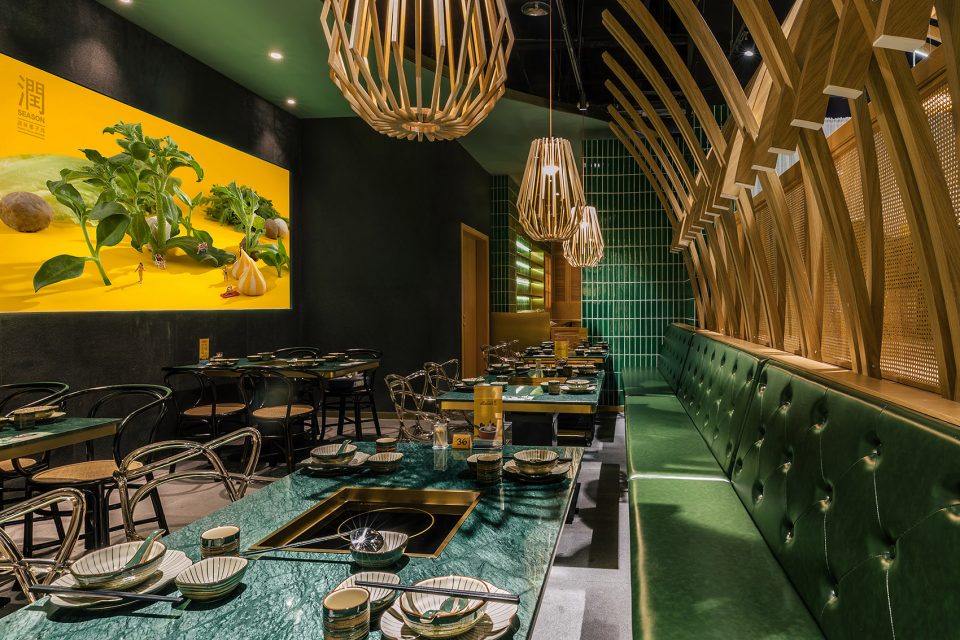 run SEASON Coconut Chicken Hot Pot by TURING DESIGN