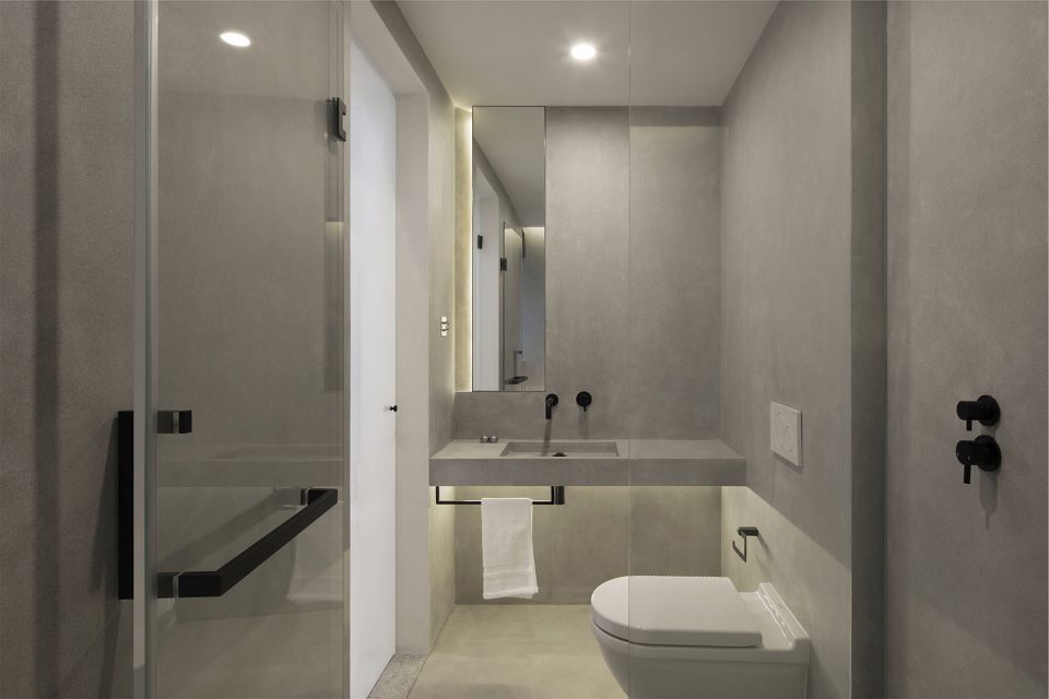 Beijing Bai TaSi Hutong courtyard house renovation by B.L.U.E. Architecture Studio