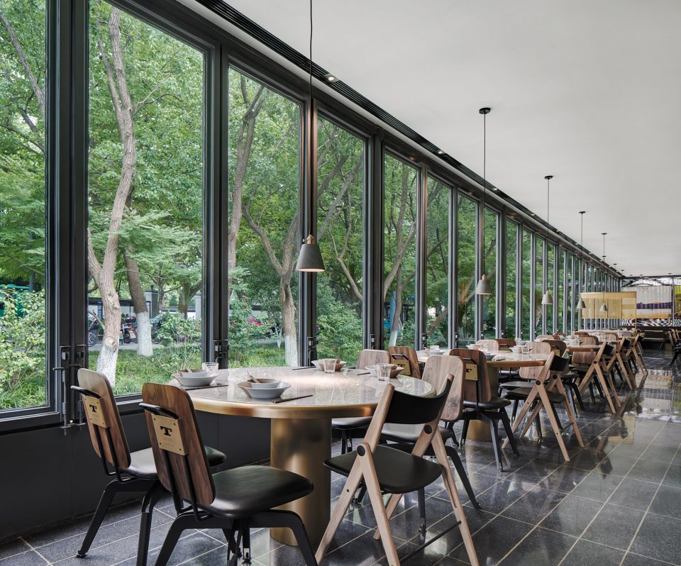 Grandma’s Home in Hangzhou Xihu Tiandi China by BOB DESIGN OFFICE