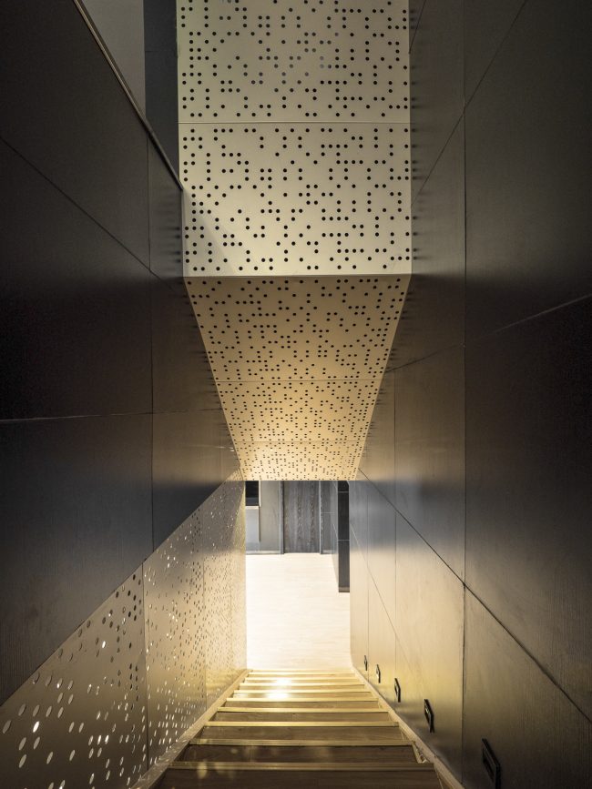 LATITUDE ARCHITECTURAL GROUP MEEPARK CBD 10 staircase