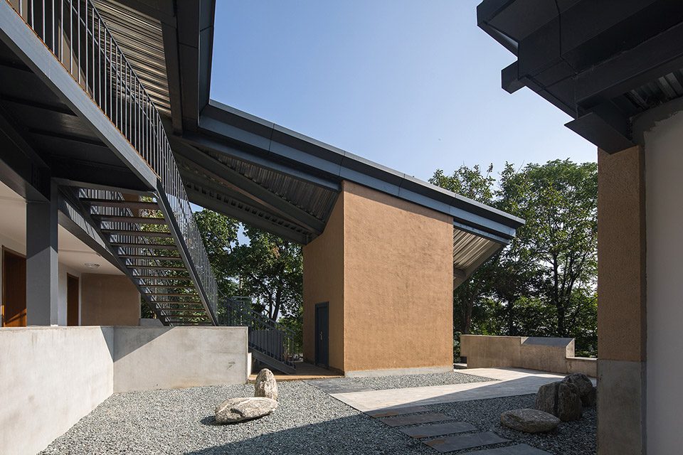金凤书院，秦岭 / 土木石建筑
