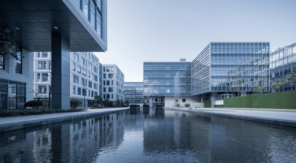 shanghai waigaoqiaono 1 free trade area industrial park china by deshin architecture planning