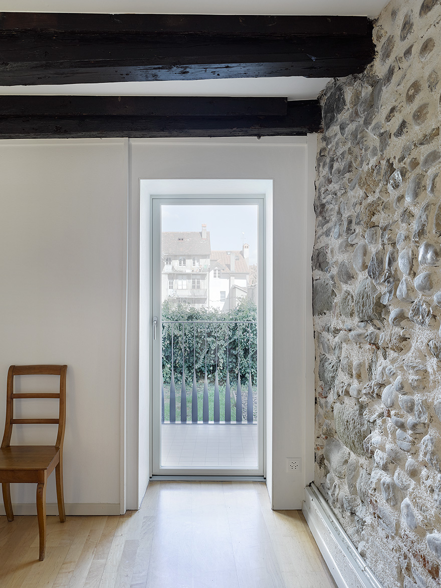 house in old town fribourg by boegli kramp architekten