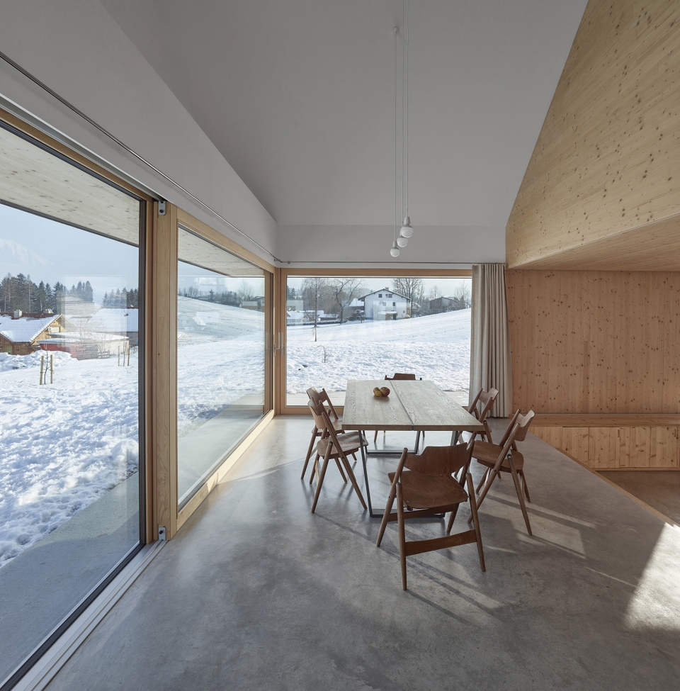 house with gable by mia2architektur