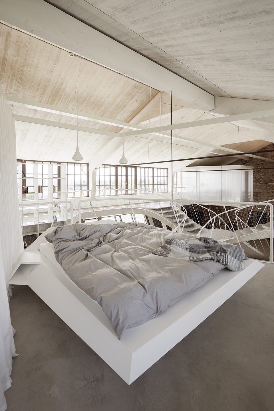 Loft Panzerhalle in Salzburg by smartvoll