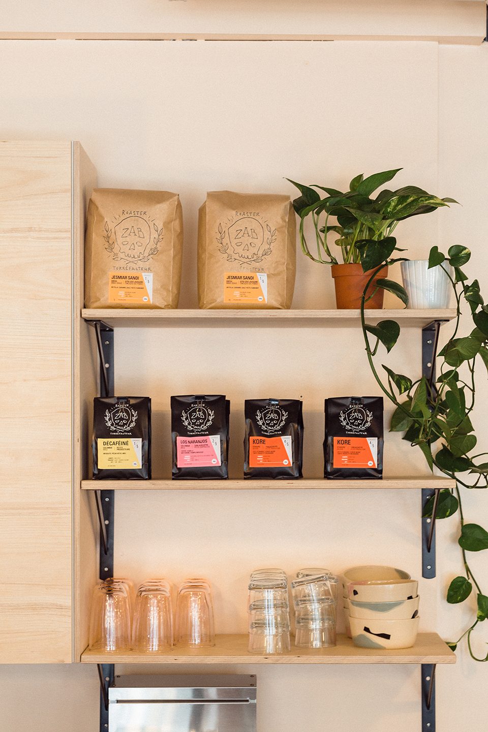 New Café and Pottery Studio Les Faiseurs by Catherine Catherine