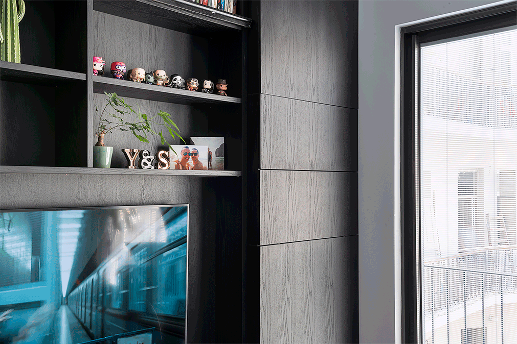 Men in Black by XS Studio for compact design