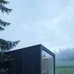 “伸入野外”的Ark小屋，斯洛伐克 / Ark shelter studio