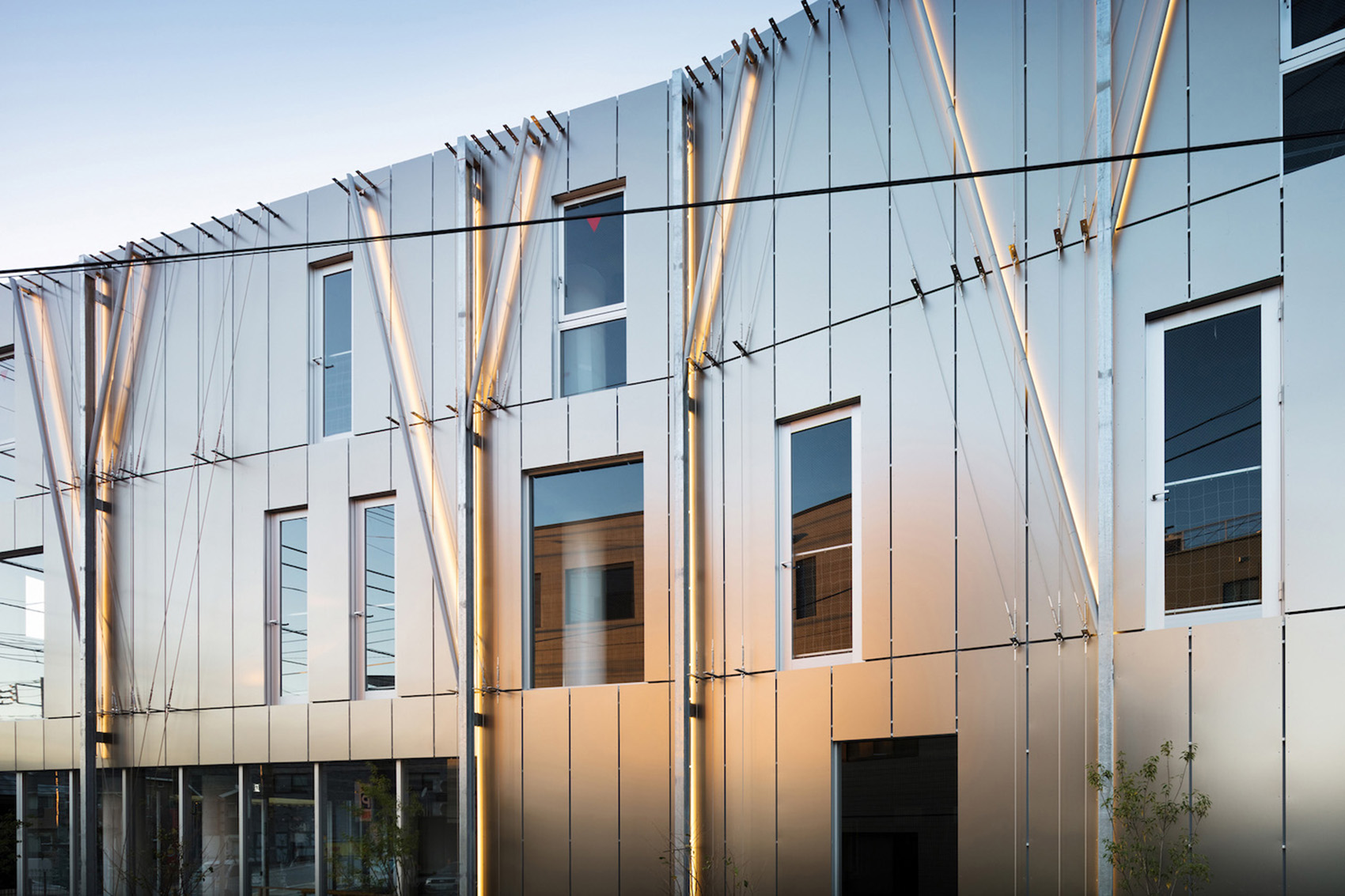 Kugayama South Gate Building by Sasaki Architecture 谷德设计网