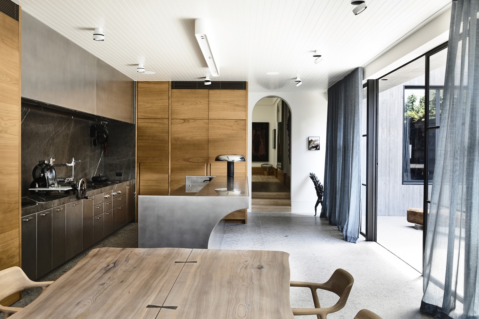 St Vincent’s Place Residence by B.E Architecture