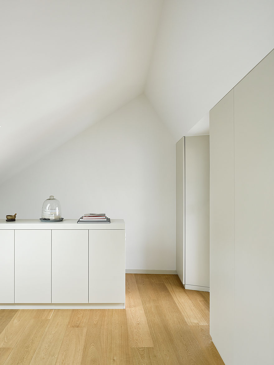 house in old town fribourg by boegli kramp architekten