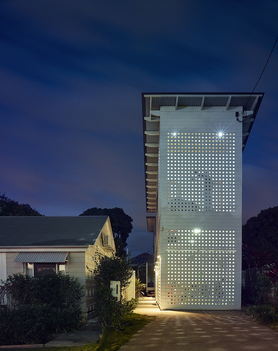 Two Pavilion House by Toussaint and Volz