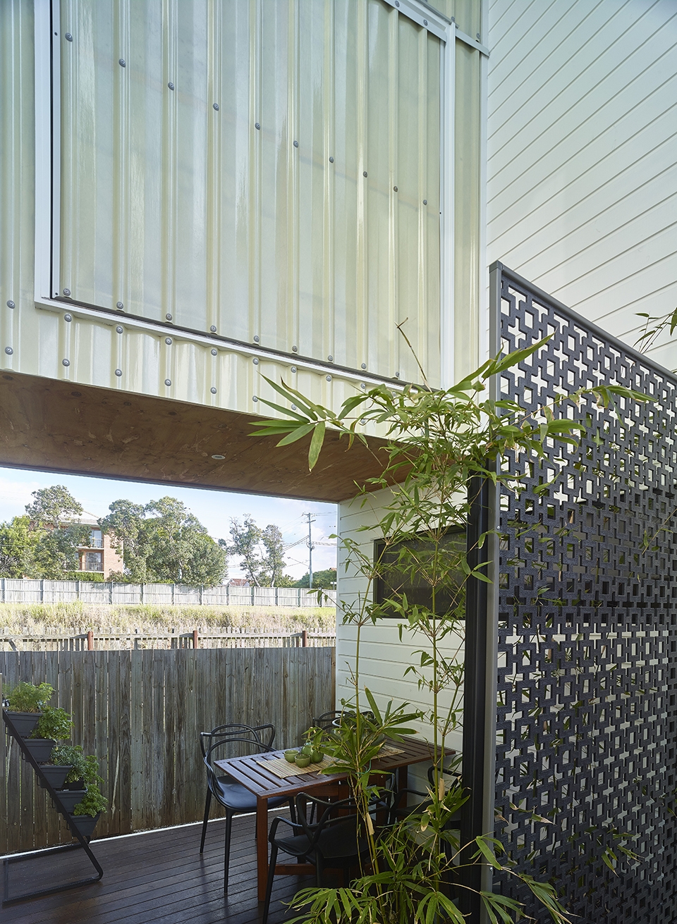 Two Pavilion House by Toussaint and Volz
