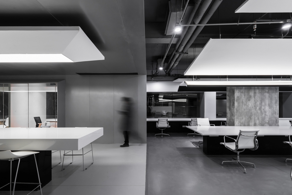 uniteddata wuhan office china by pmt partners
