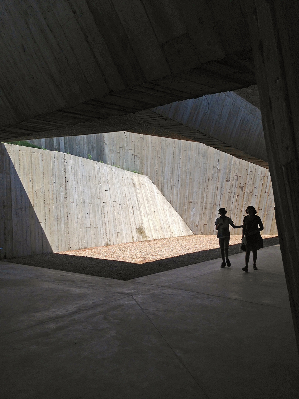 visitors center at the archaeological site of empuries by fuses viader arquitectes