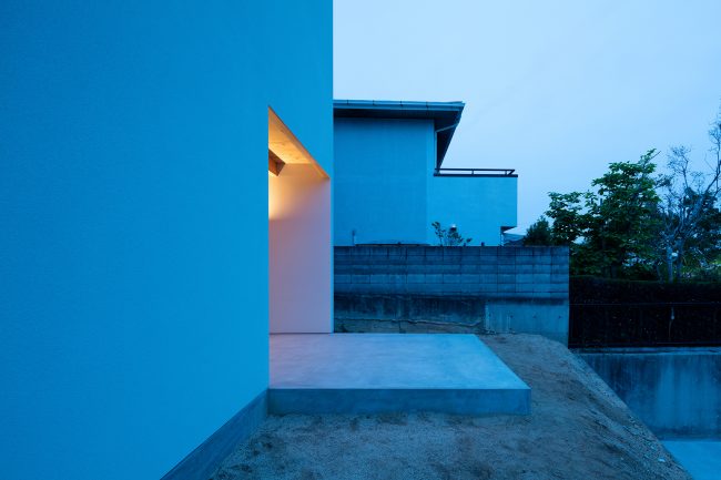 House in Mikage SIDES CORE