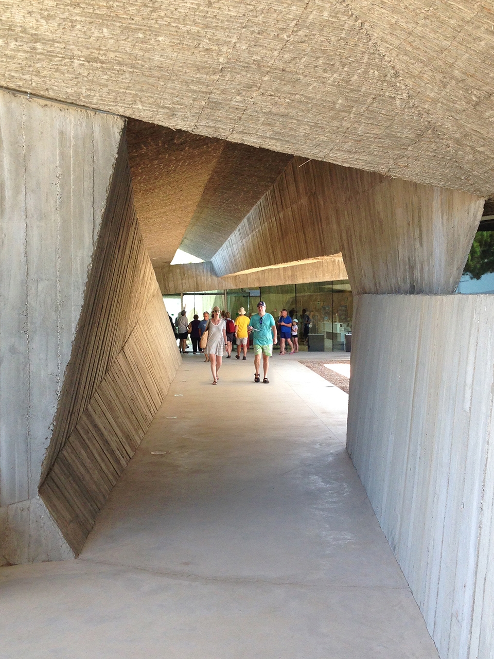 visitors center at the archaeological site of empuries by fuses viader arquitectes