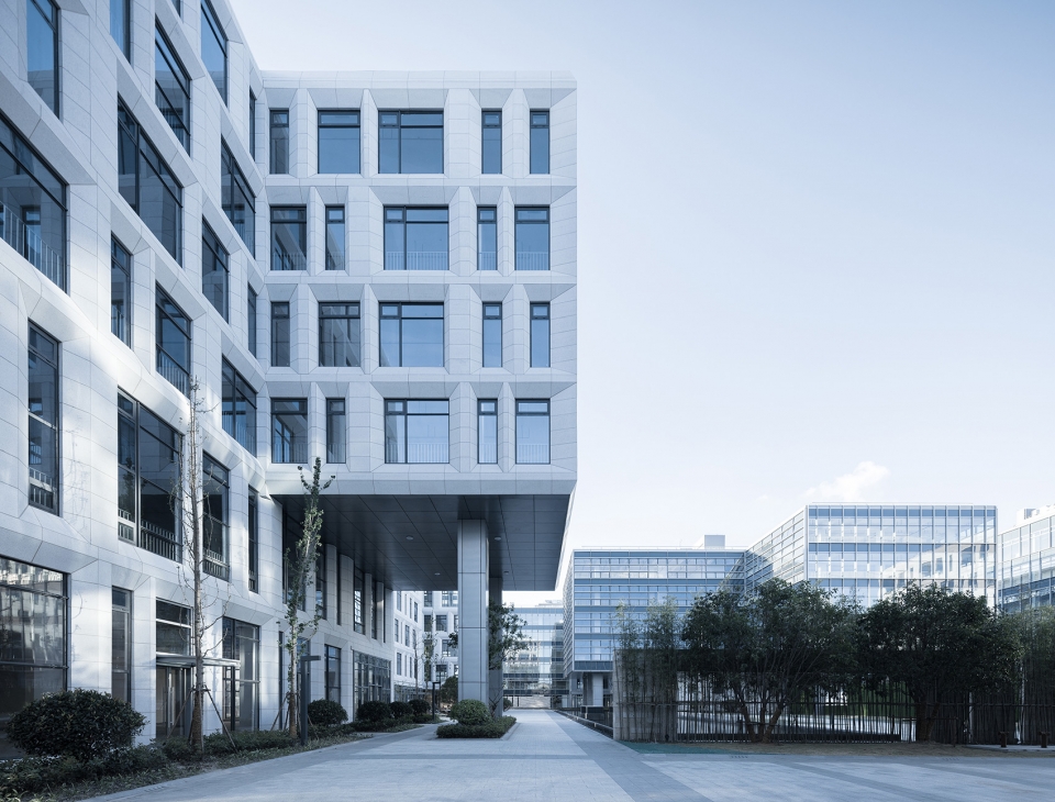 shanghai waigaoqiaono 1 free trade area industrial park china by deshin architecture planning