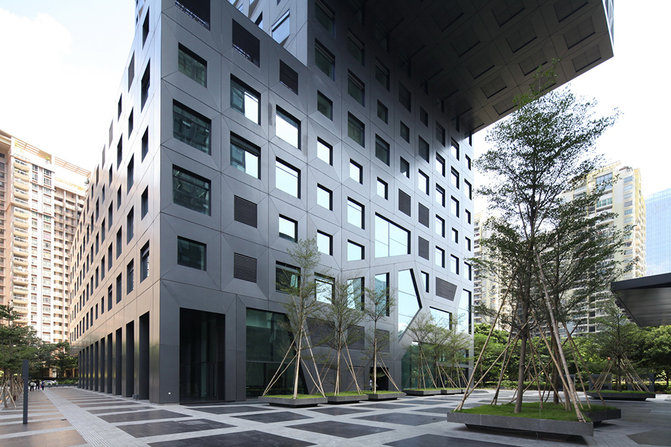 CGN Headquarters Building, China by URBANUS - 谷德设计网