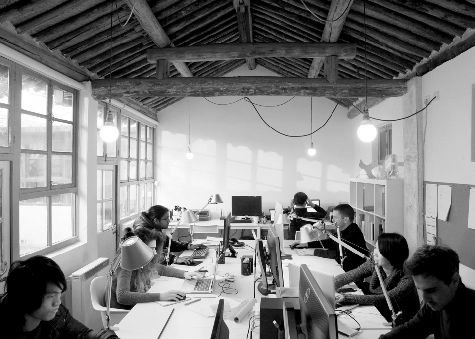 gooood interview chen chen remix office1
