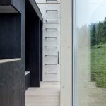“伸入野外”的Ark小屋，斯洛伐克 / Ark shelter studio