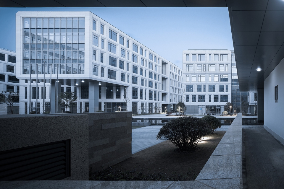 shanghai waigaoqiaono 1 free trade area industrial park china by deshin architecture planning