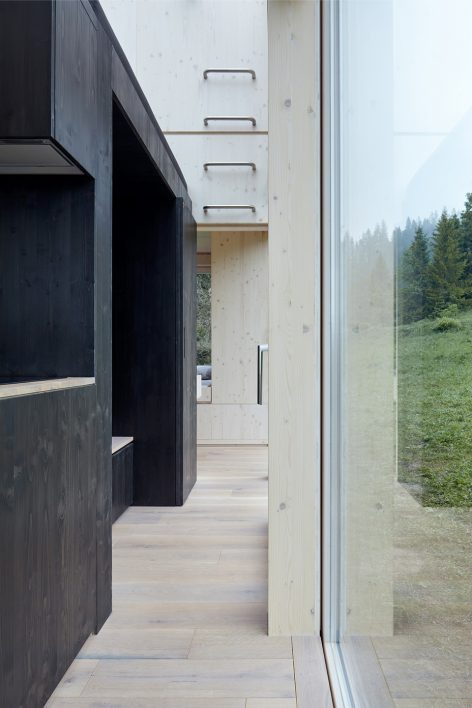 Ark shelter “Into the wild” Ark shelter studio