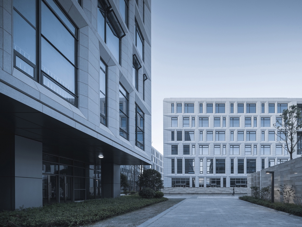 shanghai waigaoqiaono 1 free trade area industrial park china by deshin architecture planning