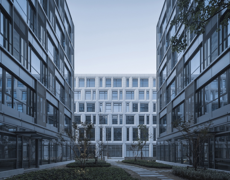 shanghai waigaoqiaono 1 free trade area industrial park china by deshin architecture planning