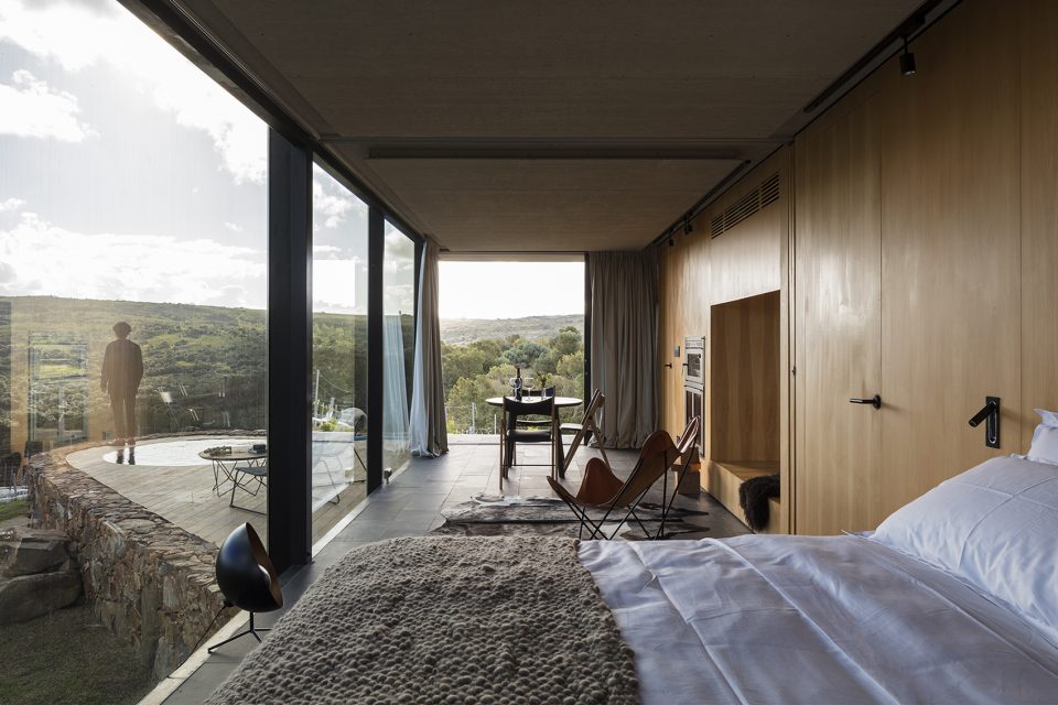 Sacromont shelter MAPA Architects